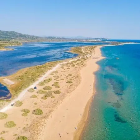 Villa Olive And Blue *